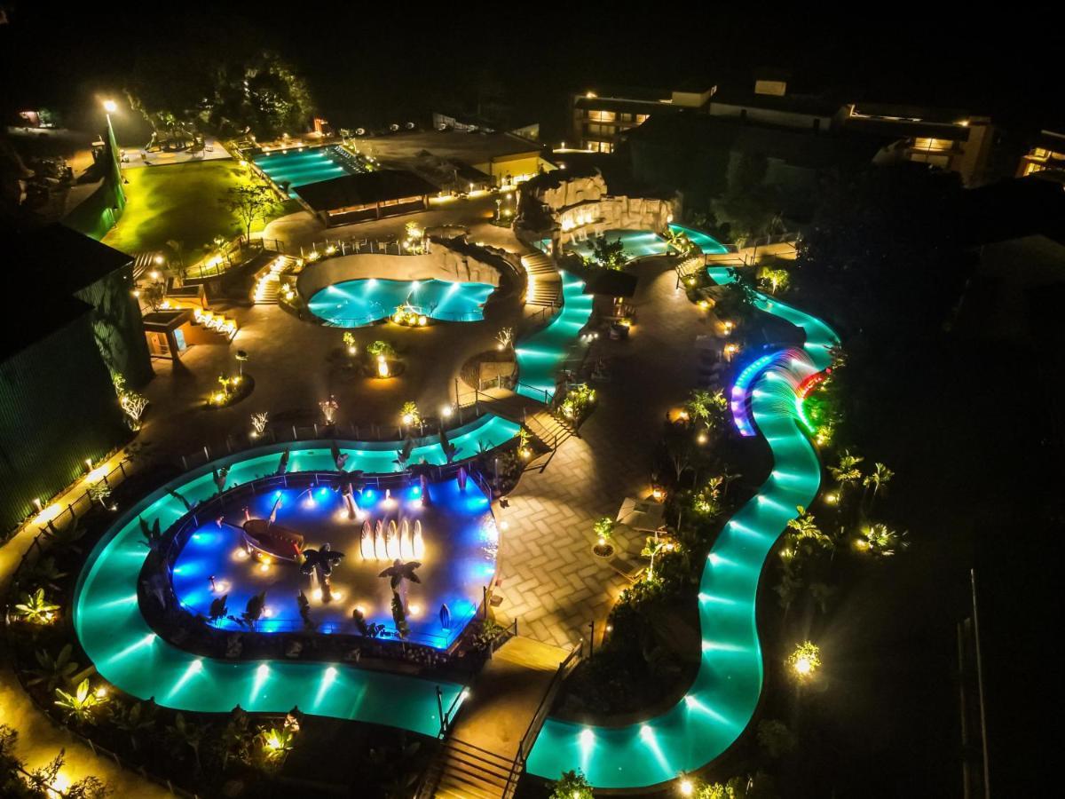 Hotel Club Mahindra Assonora Extérieur photo