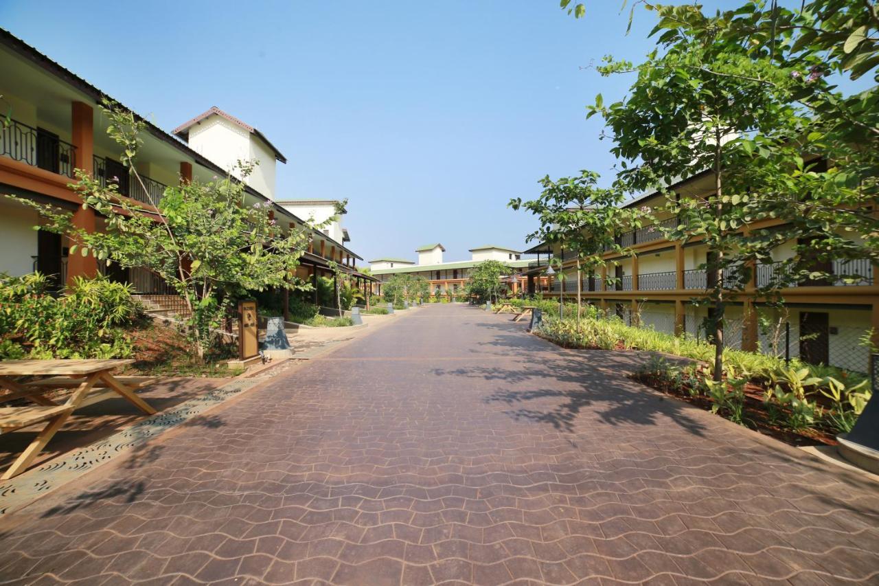 Hotel Club Mahindra Assonora Extérieur photo
